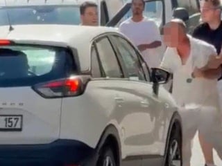 Tekirdağ'da yol verme kavgası görüntülendi