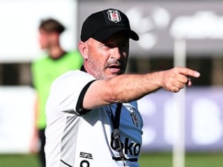 Beşiktaş’ta Vincenzo Italiano 7 oyuncunun üstünü çizdi