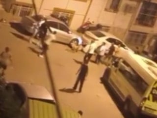 Esenyurt’ta iki aile sokak ortasında birbirine girdi