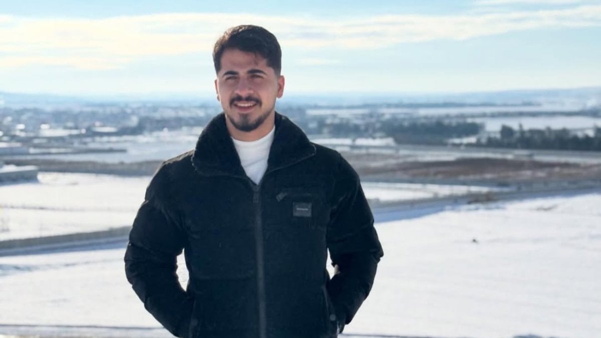 Siirt'te Tartışma Sırasında Otomobil Amcasına Çarptı