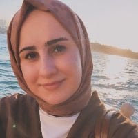 Adile Topçu