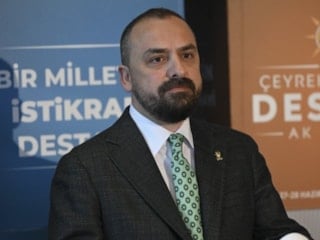 Özgür Özel'e bir tepki de Faruk Acar'dan: Siyasi hesaplarınızın gençlerde karşılığı yok