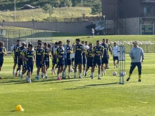 Fenerbahçe, yeni sezon hazırlıklarını sürdürdü