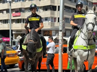 Ankara'da NATO zirvesi yaklaşırken atlı polislerin mesaisi sürüyor