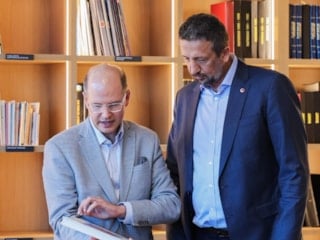 FIBA Genel Sekreteri Andreas Zagklis'ten TBF Kütüphanesi'ne ziyaret