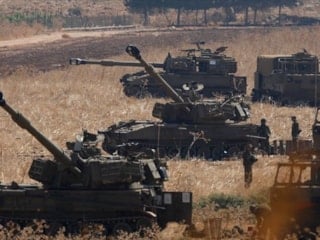 İsrail, Lübnan'dan çekilme adımını erteledi