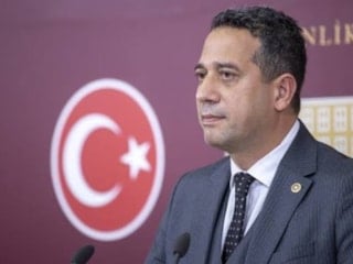 Ali Mahir Başarır'ın iki 'mizah' gösterisi hakkında farklı tepkileri