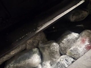 Sınır kapısında ekipler 47 kilo 530 gram esrar yakaladı