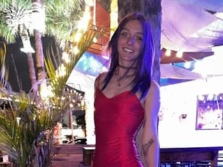 ABD’de genç kadın, sevgilisinin gözleri önünde timsah tarafından paramparça edildi