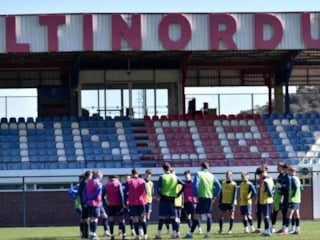 Türk futboluna çok sayıda oyuncu kazandırmıştı: Altınordu ligden çekildi!