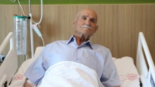 Gaziantep'te 77 yaşındaki hastanın karaciğerinden 13 santimlik tümör çıkarıldı