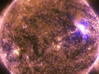 Güneş'te patlama: Kuzey Amerika ve Pasifik bölgesinde sinyaller etkilendi