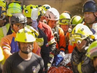 Venezuela'da 44 yaşındaki Flores, 8. günde sağ kurtarıldı