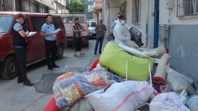 Bursa'da çöp evden 5 ton atık çıktı