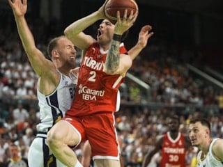 12 Dev Adam deplasmanda Bosna Hersek'i yendi