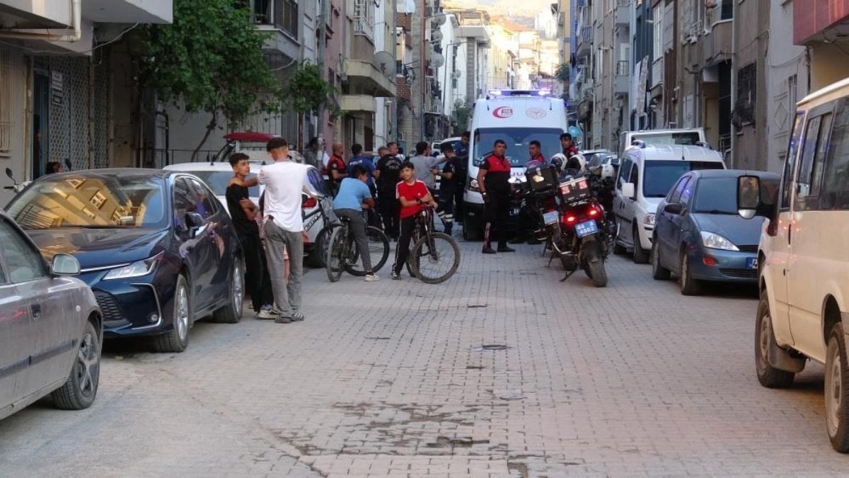 Malatya'da uzman çavuş silah kazası sonucu yaralandı
