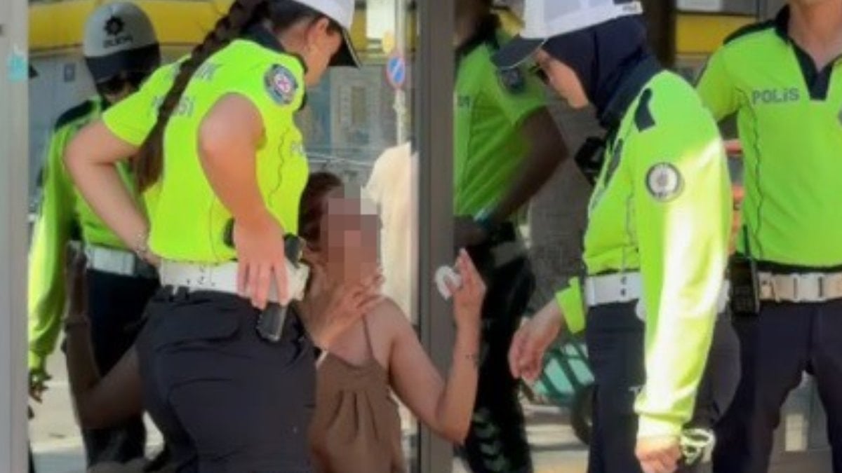 İzmir'de taksici ile yolcu arasında güzergah kavgası