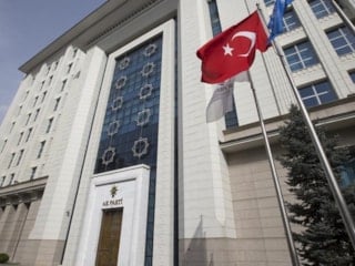 AK Parti'de 4 kente yeni il başkanı atandı