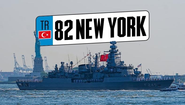 TCG Oruçreis, 250. kuruluş yılı töreni için New York Limanı'nda
