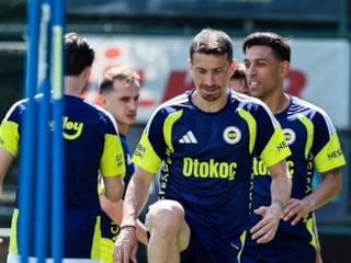 Fenerbahçe'de yeni sezon hazırlıkları sürüyor
