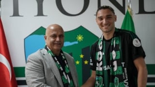 Emir Ortakaya yeniden Kocaelispor'da