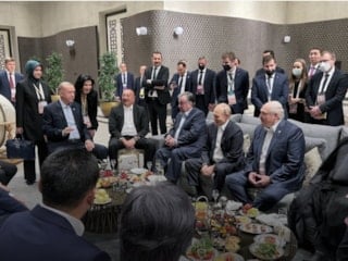 Burhanettin Duran: Recep Tayyip Erdoğan liderliğinde küresel vicdanın ve diplomasinin sesiyiz