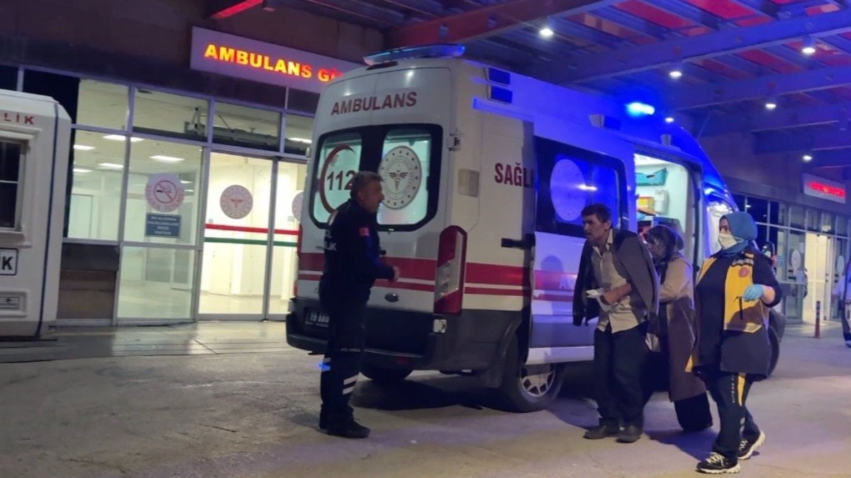 Düğün Yemeğinden Zehirlenen 26 Kişi Hastaneye Kaldırıldı