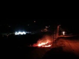 Adıyaman'da baraj yolunda korkutan anız yangını