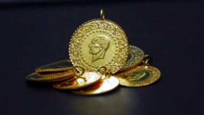 Altın fiyatlarında Fed beklentisi oynaklığı