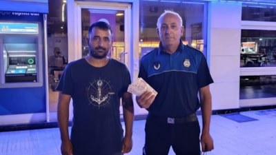 Antalya'da ATM'de bulduğu yüklü miktardaki parayı zabıtaya teslim etti