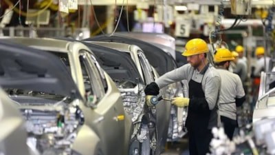 Otomotiv ihracatı yılın ilk yarısında 20,8 milyar dolara ulaştı
