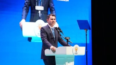 Murat Kurum: Vatandaşları kentsel dönüşüme teşvik edecek projeleri hayata geçiriyoruz