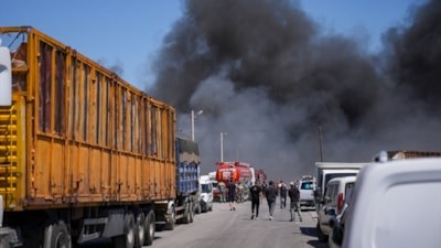 İzmir'de geri dönüşüm tesisinde yangın