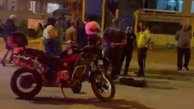 Bursa'da genç kızın jiletle boynunu kesti: Şüpheli gözaltına alındı