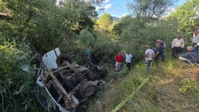 Bingöl'de uçuruma yuvarlanan pikapta üç kişi yaşamını yitirdi
