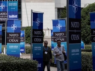 NATO Zirvesi'nde milyarlarca dolarlık anlaşmalar masada