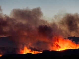 Fransa'da 12 bin kişi tahliye edildi, 7 vilayette kırmızı alarm
