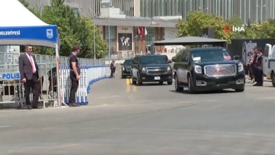 Trump'ı almak için "The Beast" aracı yola çıktı