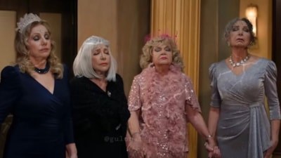 Pankreas kanseriyle mücadele eden Gül Onat saçlarını kazıttı! Destek mesajı yağdı