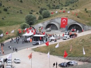 Sürücülerin viraj kabusu bitiyor: Yol süresi 5 dakikaya inecek