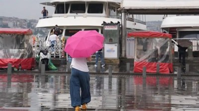 İstanbul'da sıcaklık düşüyor: Kuvvetli yağış için tarih verildi