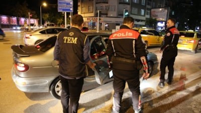 Afyonkarahisar'da polisten asayiş ve trafik denetimi