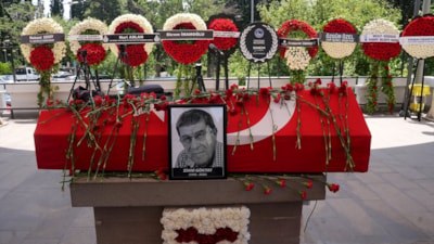 Sanatçı Zihni Göktay son yolculuğuna uğurlandı