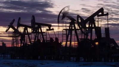 Suudi Arabistan, petrol fiyatlarında tarihin en büyük indirimine gitti