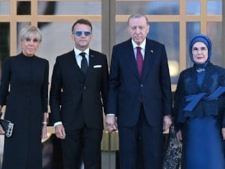 Emmanuel Macron NATO Zirvesi resepsiyonuna katıldı