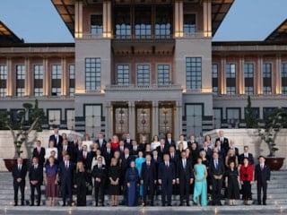 Ankara NATO Liderler Zirvesi'nden aile fotoğrafı