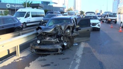 İstanbul'da zincirleme kaza yaşandı