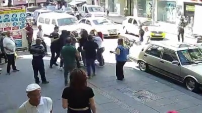 Zonguldak'ta kaza sonrası kavga çıktı: Kadın sürücü darbedildi
