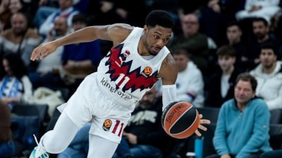 Fenerbahçe, Trent Forrest'ı renklerine bağladı