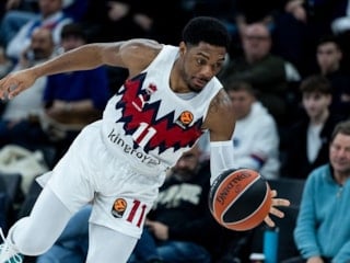Fenerbahçe, Trent Forrest'ı renklerine bağladı